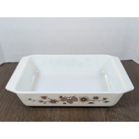 VTG 60s Pyrex Casserole Dish Metallic Gold Pine Cones 575-B Made in USA No Lid - Picture 3 of 11